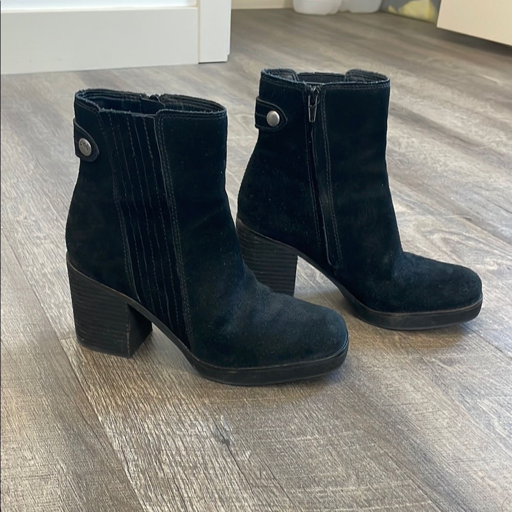 Black Ankle Boots Zodiac